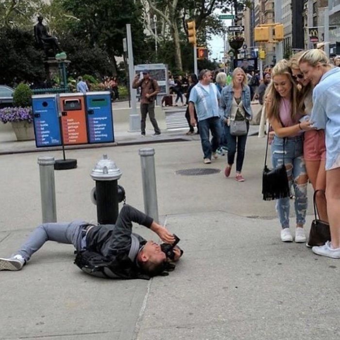 Amigos obligados a ser fot&oacute;grafos