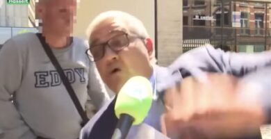 Ciclista borracho atropella a un alcalde en medio de una entrevista