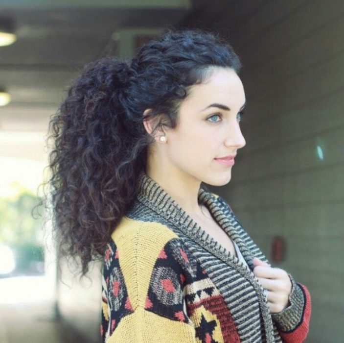 Cola de caballo para cabello rizado