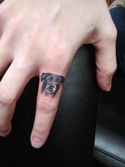 Tatuaje de dedo