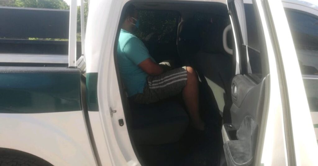 El alcalde del municipio de Juan de Acosta entregó a su hijo a la Policía